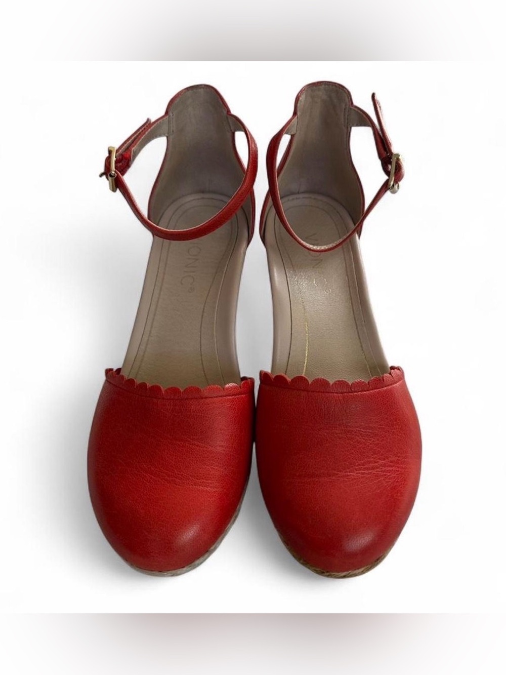 Vionic Aruba Anna Red Leather Espadrille Closed Toe Wedges Scallop Women's Sz 8 - Picture 2 of 8